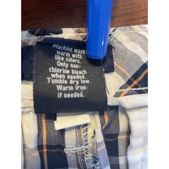 Croft & Barrow Men's Plaid Shorts - Picture 4 of 4